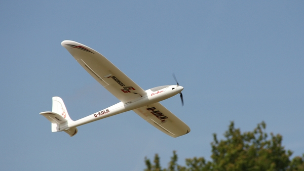 RR+ EasyGlider 4 | HITEC EUROPE / MULTIPLEX